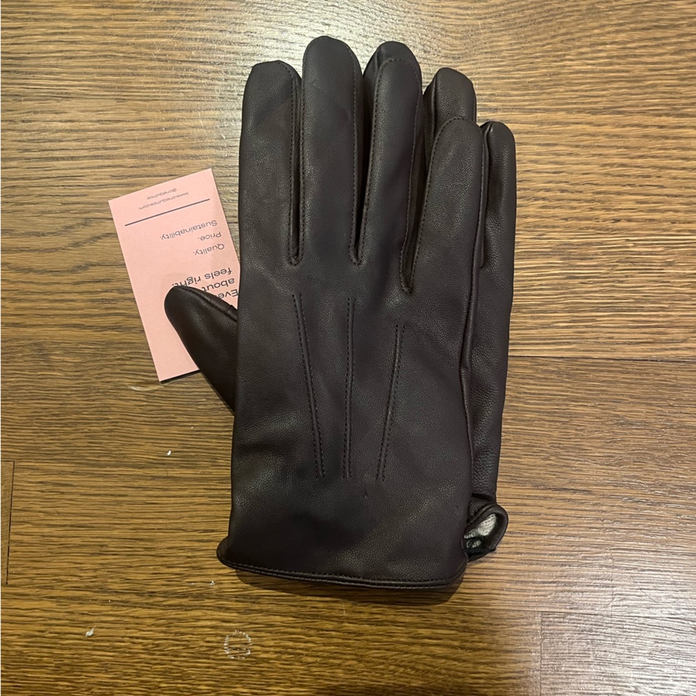 Quince men’s brown lamb skin, cashmere lined gloves, never worn
